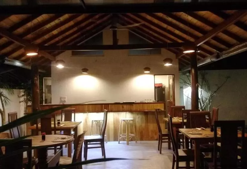 Aamiaismajoitus (B&B) Surf Villa