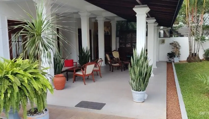 Aamiaismajoitus (B&B) Surf Villa