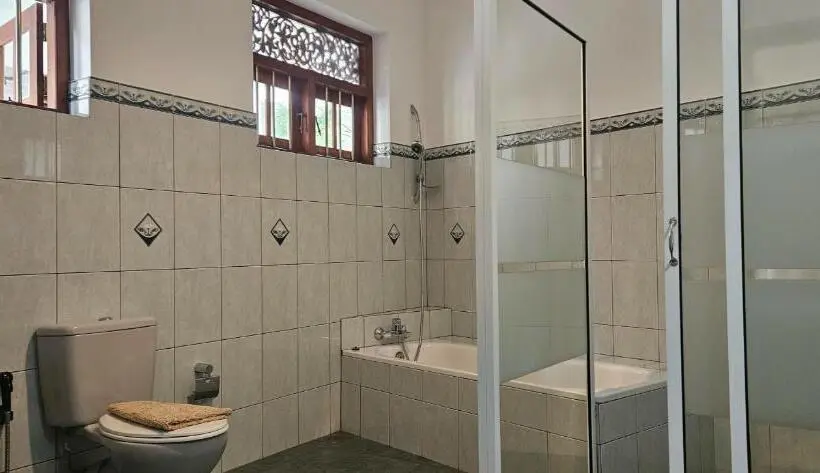 Aamiaismajoitus (B&B) Surf Villa