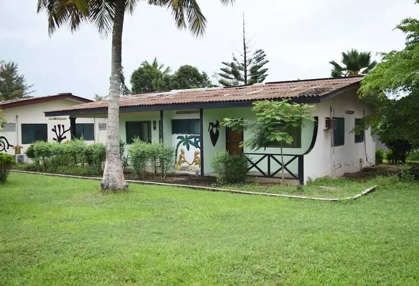 Hotelli Alberta's Palace Beach Resort