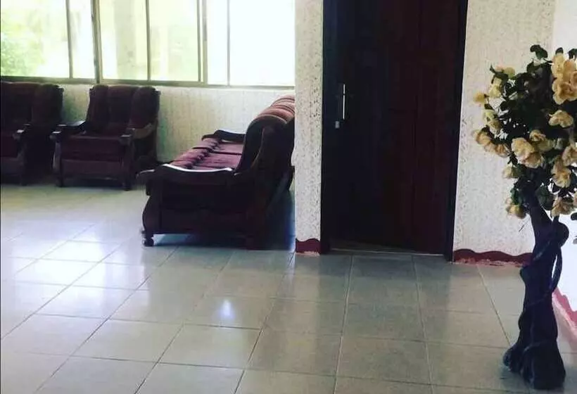 Hotelli Alberta's Palace Beach Resort