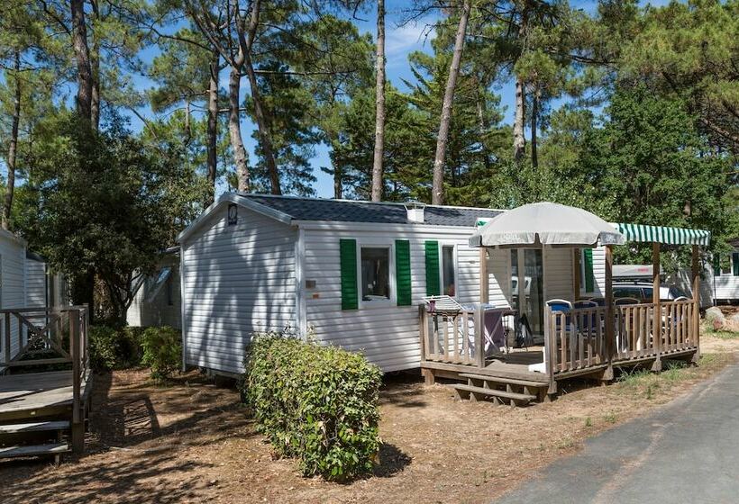 Отель Domaine Résidentiel De Plein Air Odalys Les Dunes