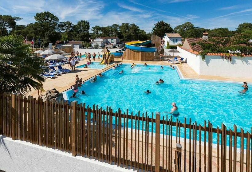 Отель Domaine Résidentiel De Plein Air Odalys Les Dunes