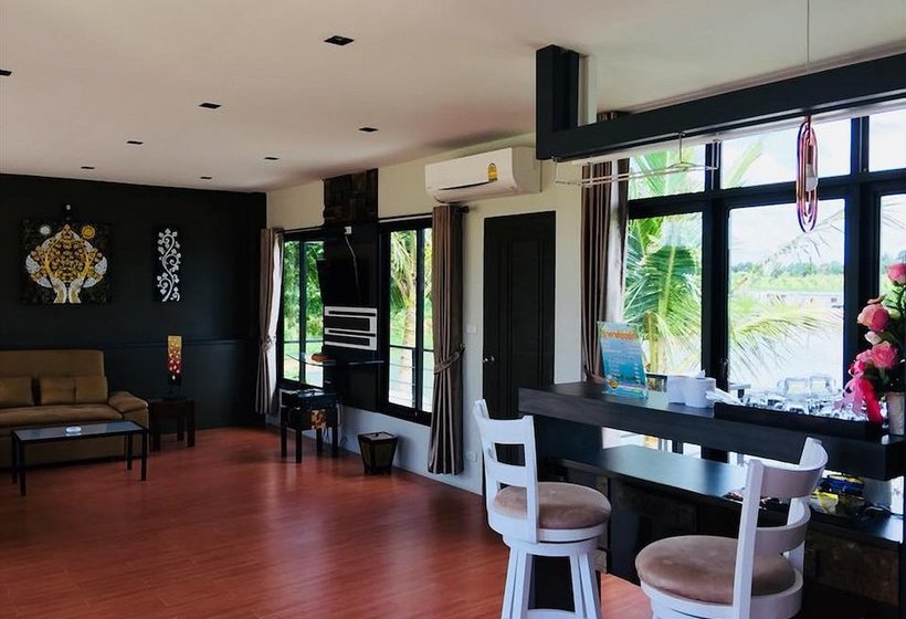 Hotelli The Loft House Garden & Resort