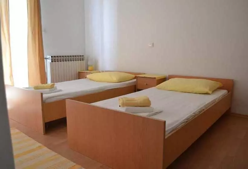 Majatalo Francesca Guesthouse