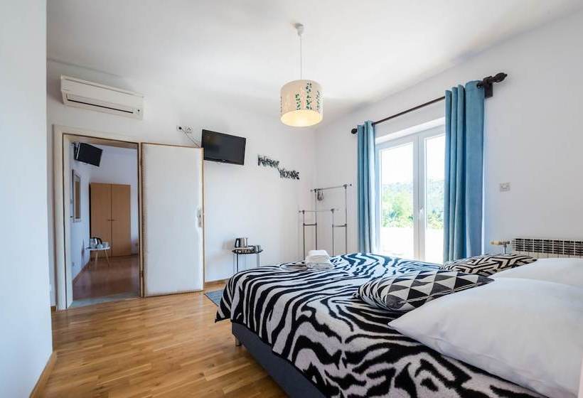 펜션 Francesca Guesthouse