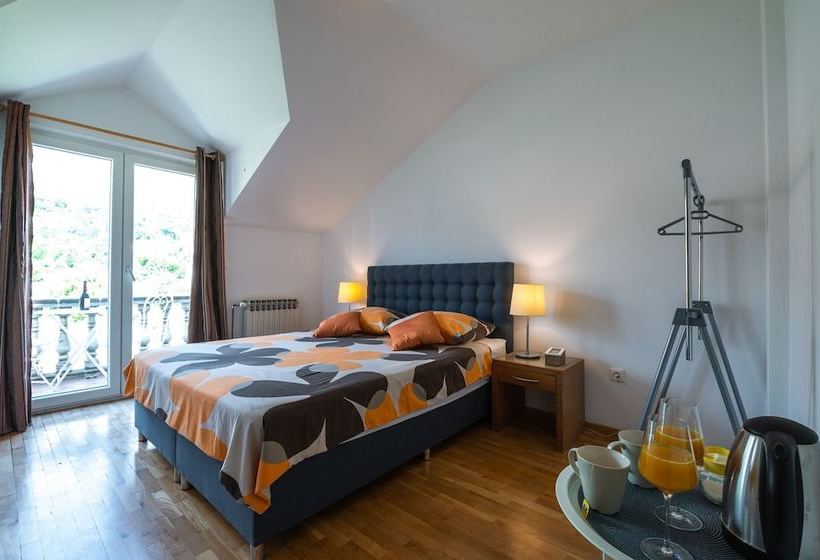 펜션 Francesca Guesthouse