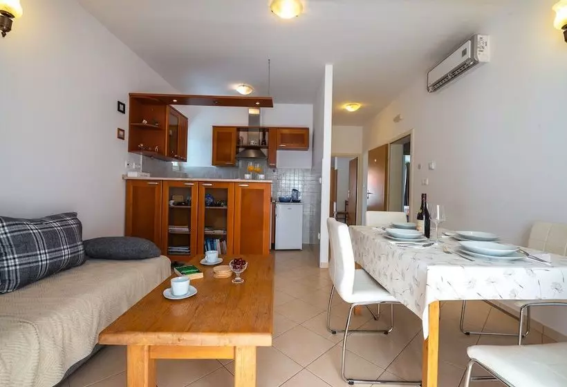 Majatalo Francesca Guesthouse