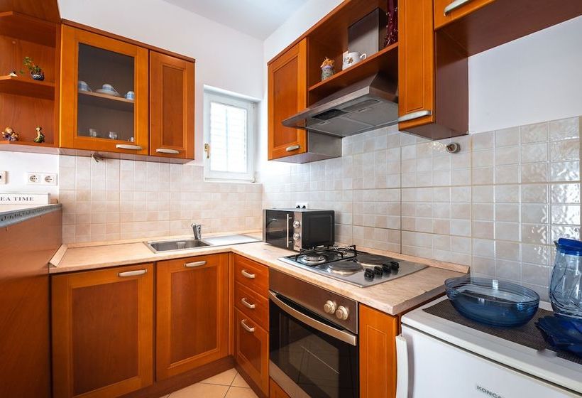 펜션 Francesca Guesthouse