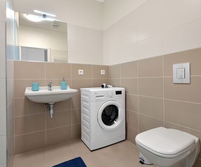 هتل Apollis Business & Budget By Ambiente