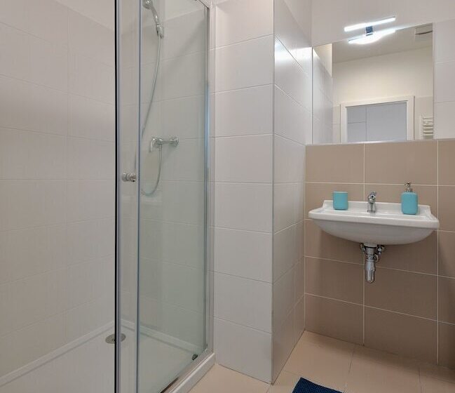 هتل Apollis Business & Budget By Ambiente