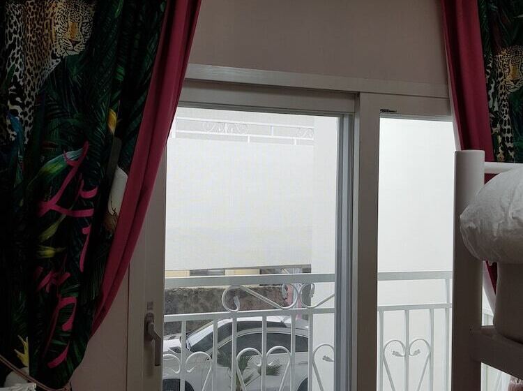 בית מלון כפרי Hani Haus