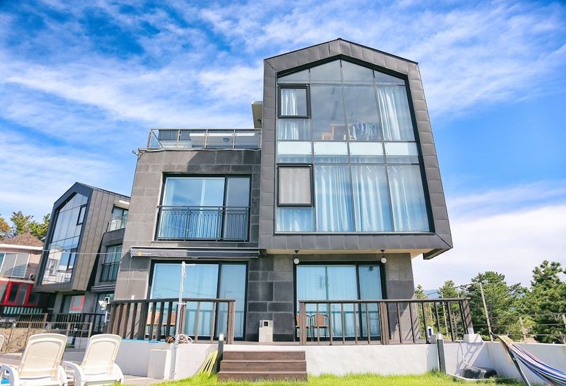 ホテル Plumeria Pension