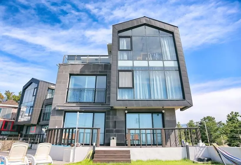 Hotelli Plumeria Pension