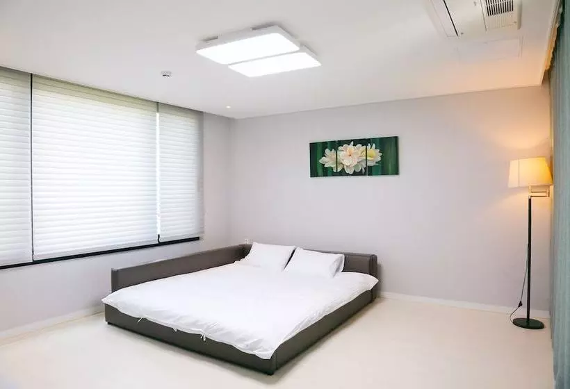 Hotelli Plumeria Pension