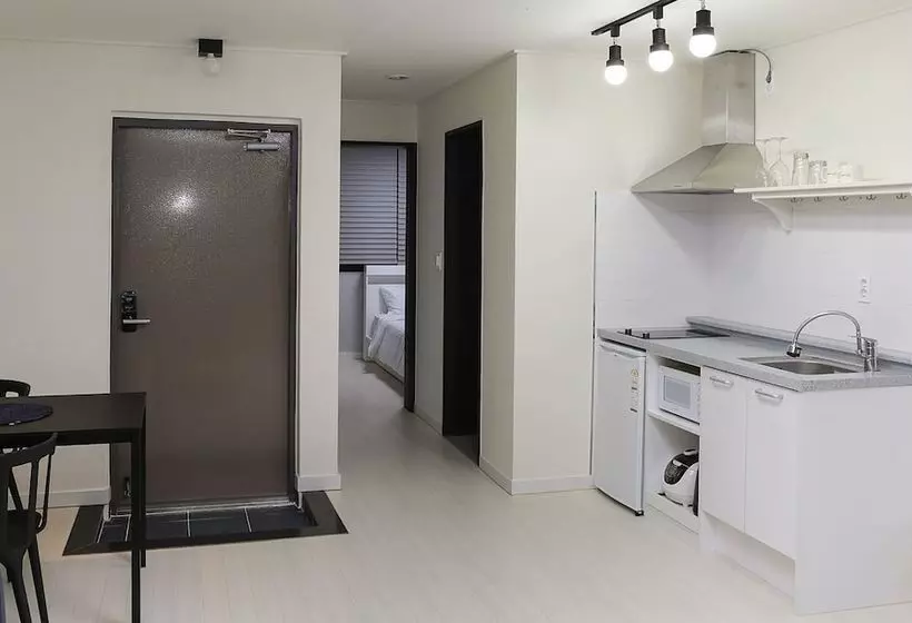 Hotelli Plumeria Pension