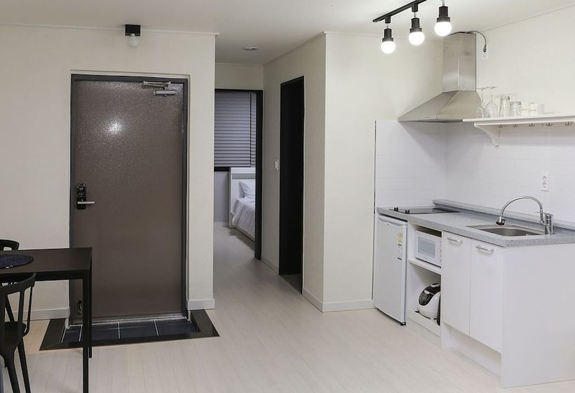 ホテル Plumeria Pension