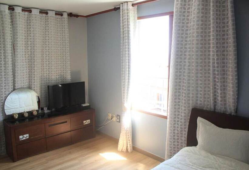 فندق Sea Dragon Pension