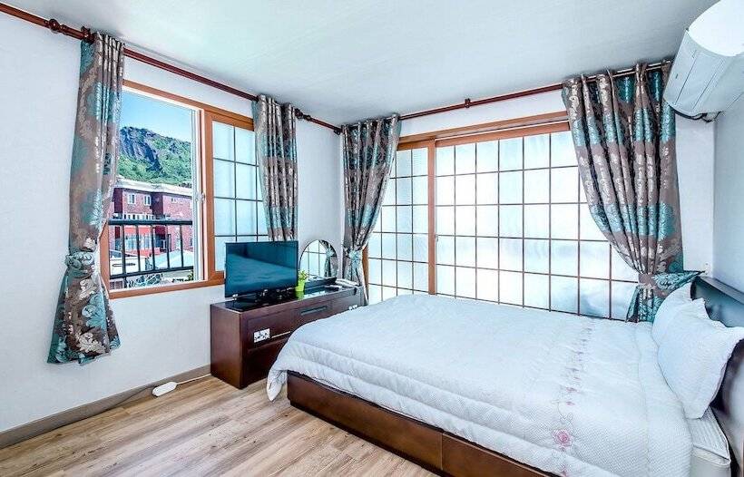 فندق Sea Dragon Pension