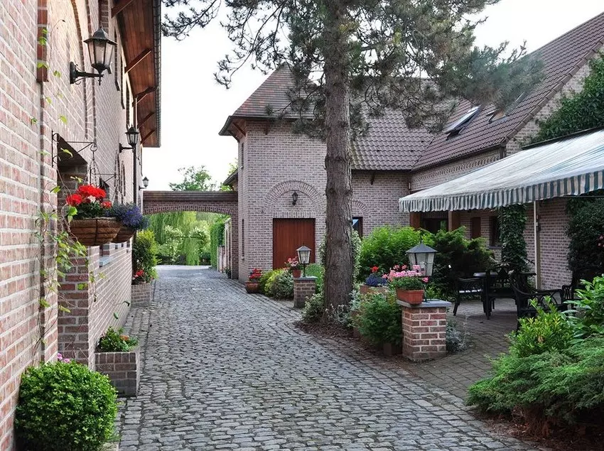 Bovendael Sports & Business Hotel