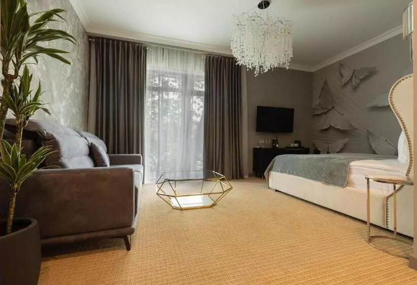 هتل Arcadia Plaza