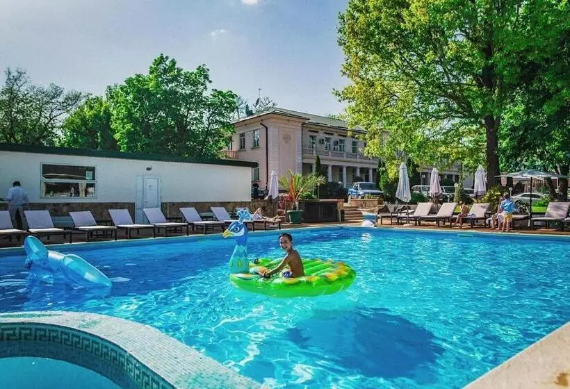 هتل Arcadia Plaza