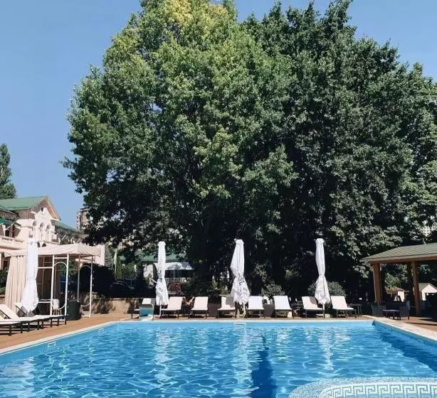 هتل Arcadia Plaza