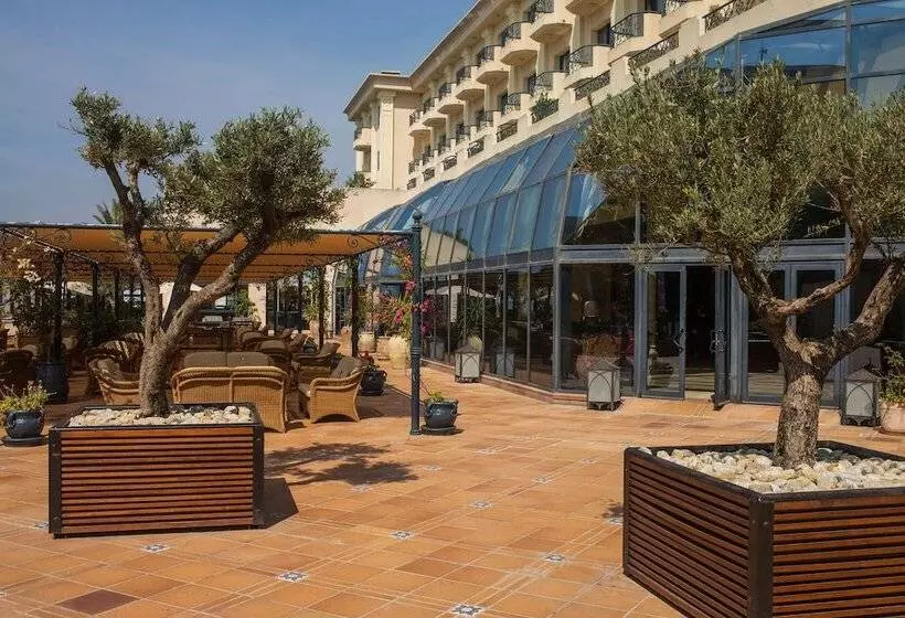 هتل Barcelo Concorde Les Berges Du Lac