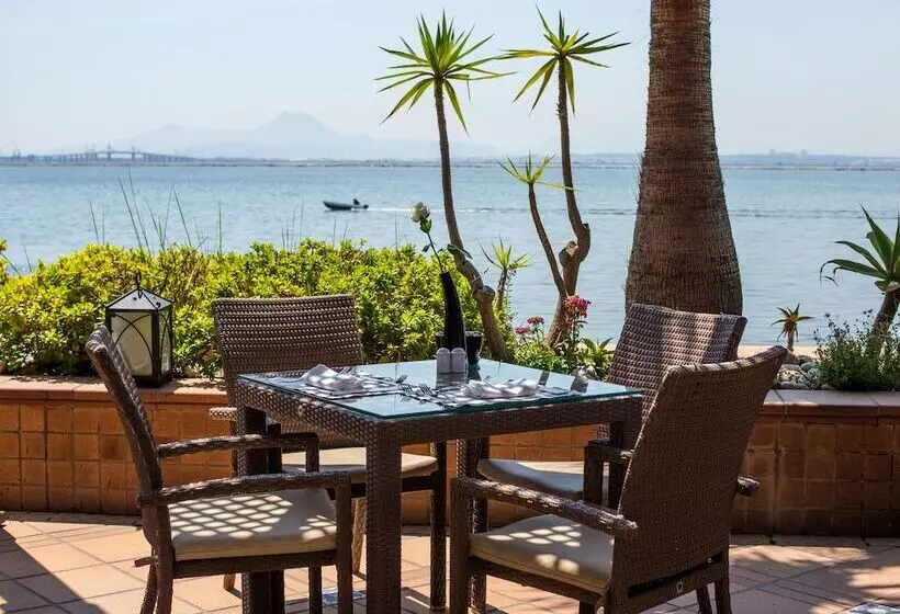 هتل Barcelo Concorde Les Berges Du Lac