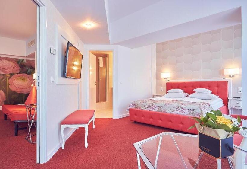 Отель Continental Forum Constanta