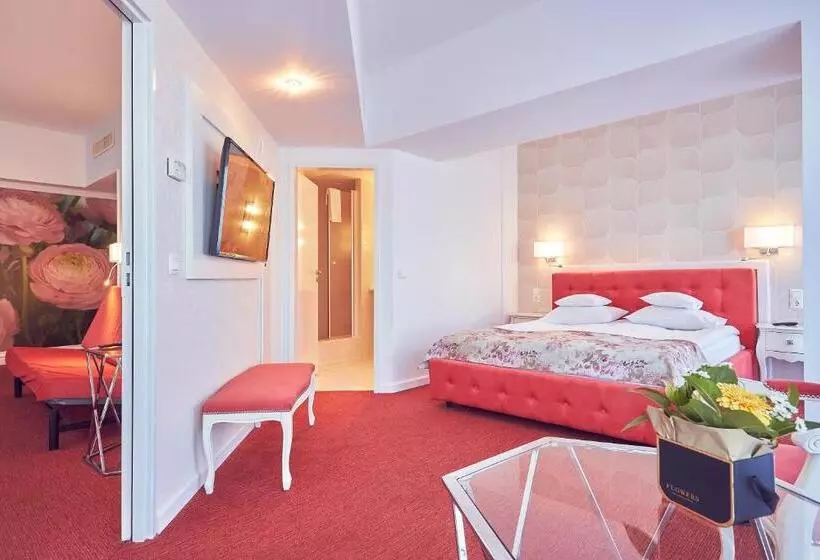 ホテル Continental Forum Constanta