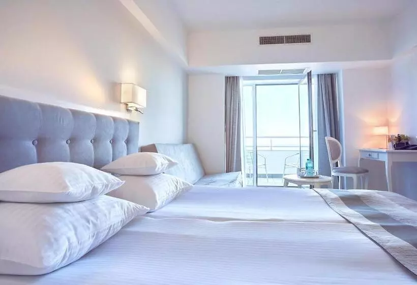 ホテル Continental Forum Constanta