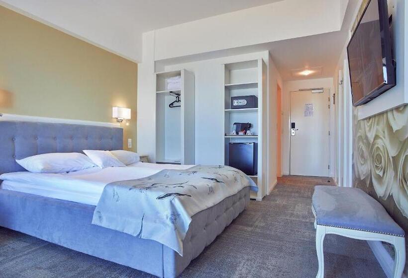 Отель Continental Forum Constanta