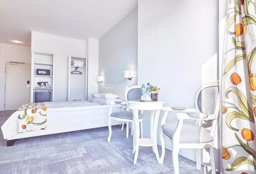 ホテル Continental Forum Constanta