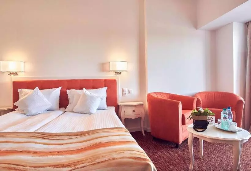 ホテル Continental Forum Constanta