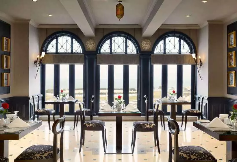 هتل Hawthorn Suites By Wyndham Al Khobar