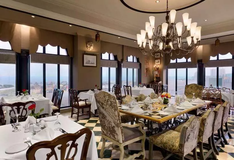 هتل Hawthorn Suites By Wyndham Al Khobar