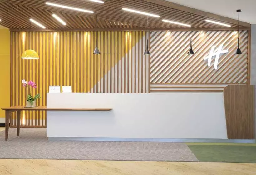 هتل Holiday Inn Skopje, An Ihg