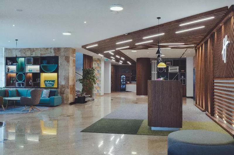 هتل Holiday Inn Skopje, An Ihg