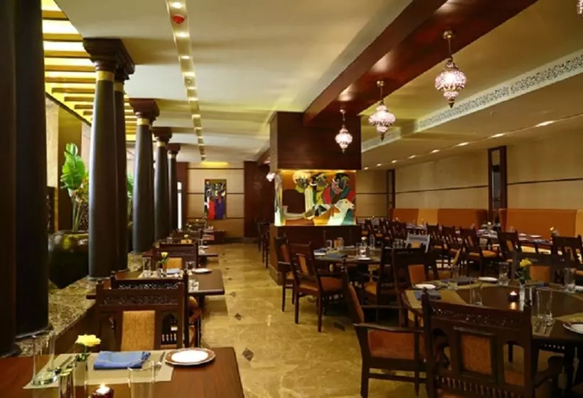 Katriya Hotel And Tower