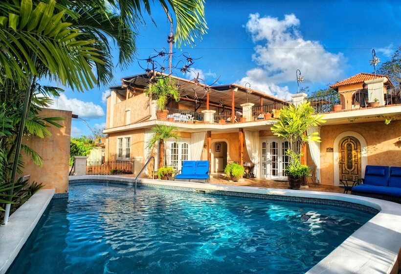 Little Arches Boutique Hotel Adults Only