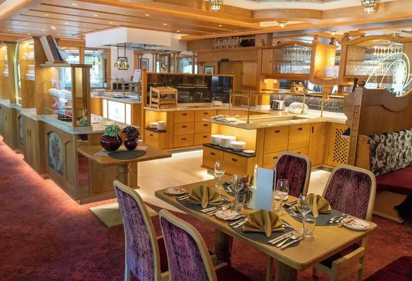 ホテル Neuhintertux