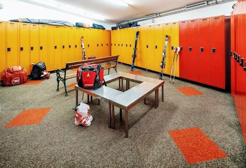 ホテル Neuhintertux