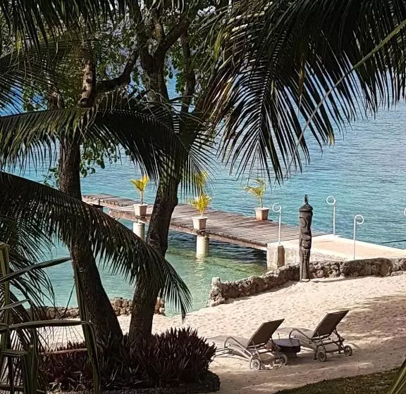 هتل Paradise Cove Resort