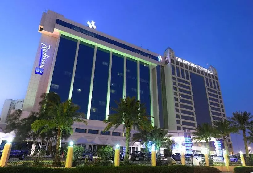 The Diplomat Radisson Blu Hotel Residence & Spa