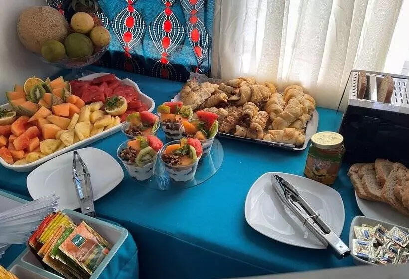 فندق The Great House Inn