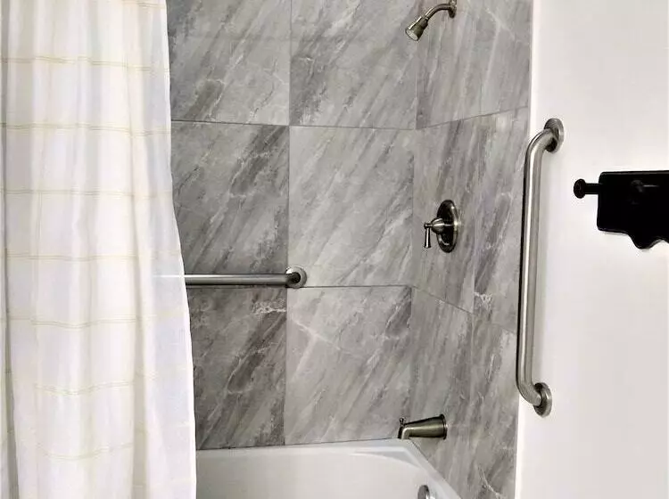 فندق The Great House Inn