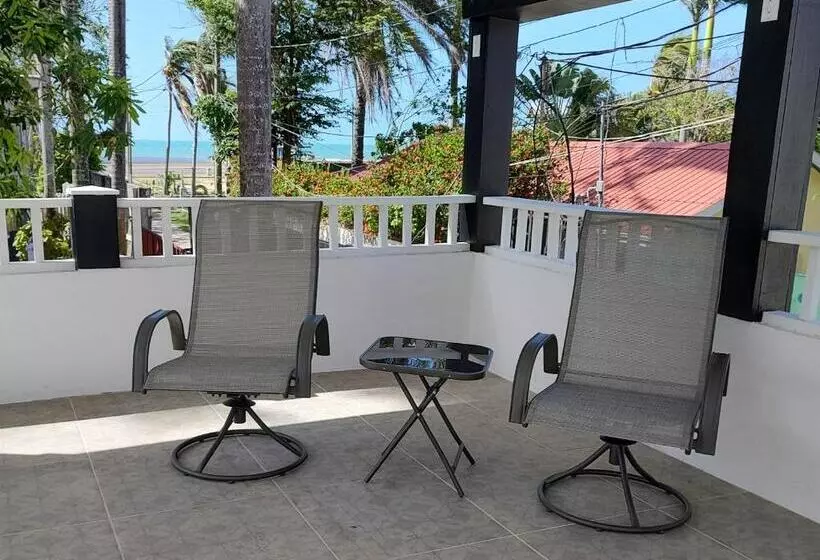 فندق The Great House Inn