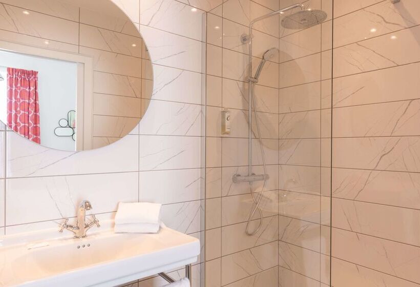 ホテル Hôtel Les Nations The Originals Boutique Vichy