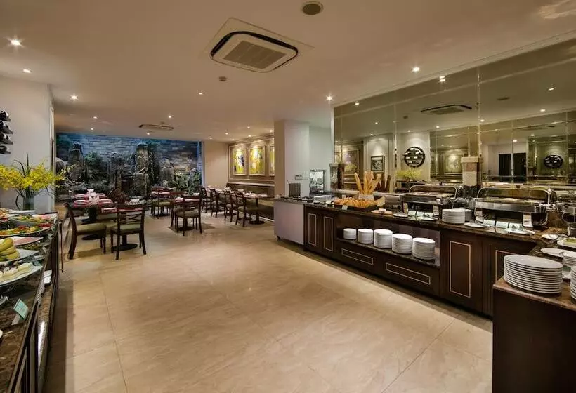 ホテル Zephyr Suites Boutique